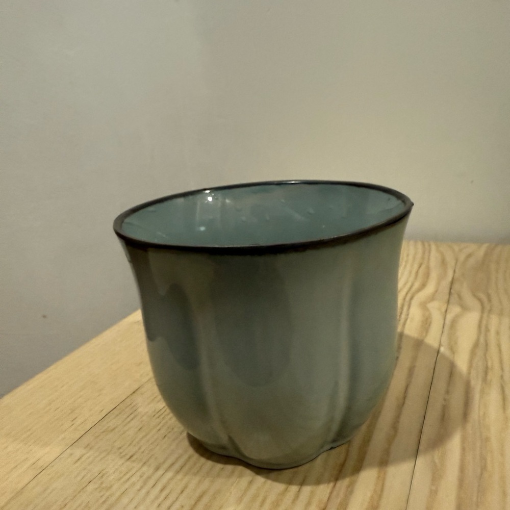 Elegant Gray Ceramic Vase